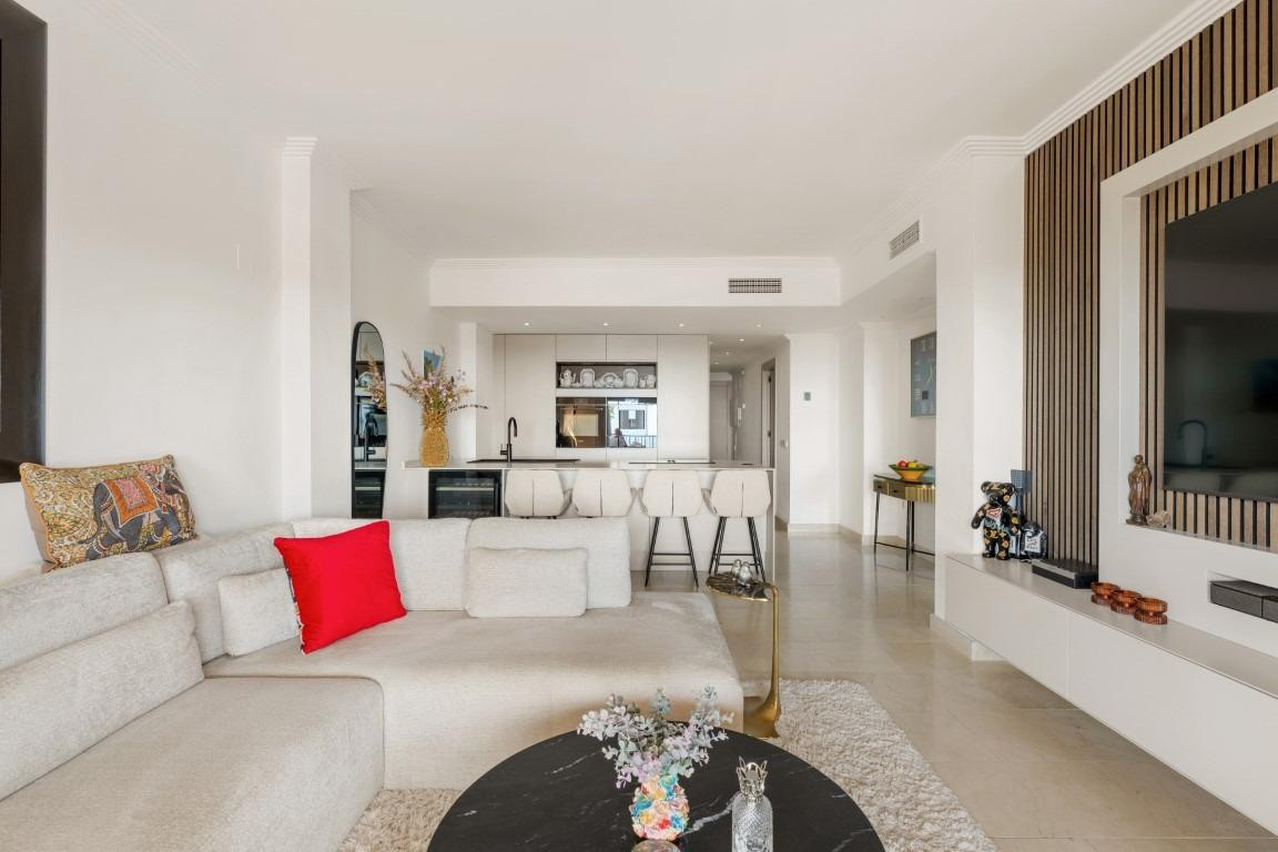 Appartement te koop in El Paraiso | 3 slaapkamers H5144290