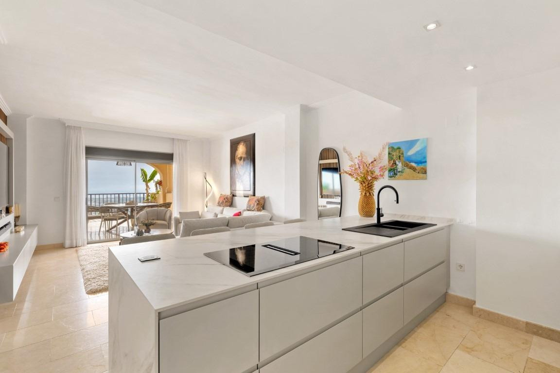 Appartement te koop in El Paraiso | 3 slaapkamers H5144290