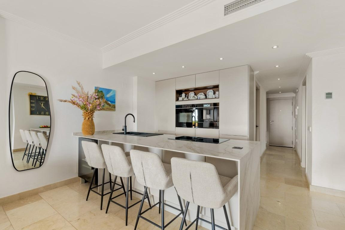 Appartement te koop in El Paraiso | 3 slaapkamers H5144290