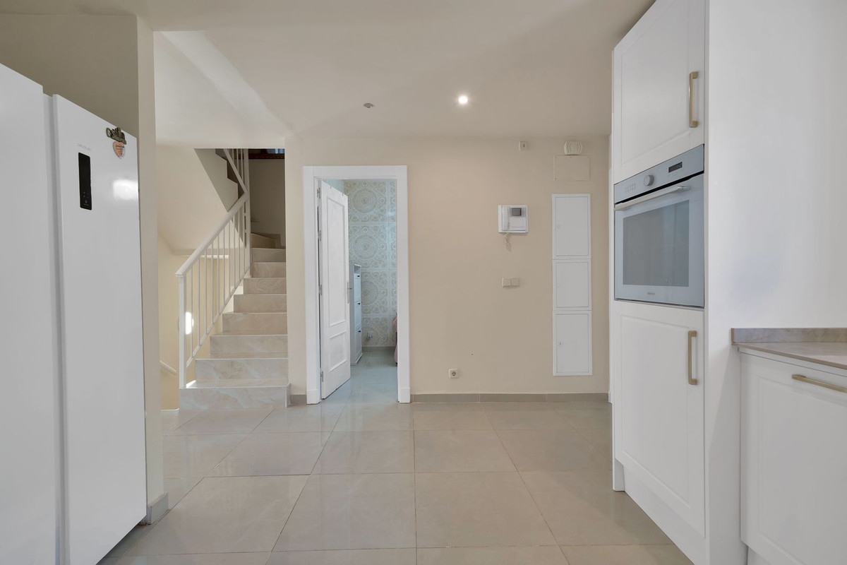Huis te koop in El Paraiso | 4 slaapkamers H5157049