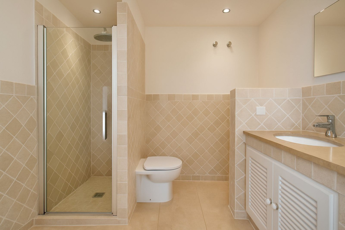 Huis te koop in El Paraiso | 4 slaapkamers H5157049