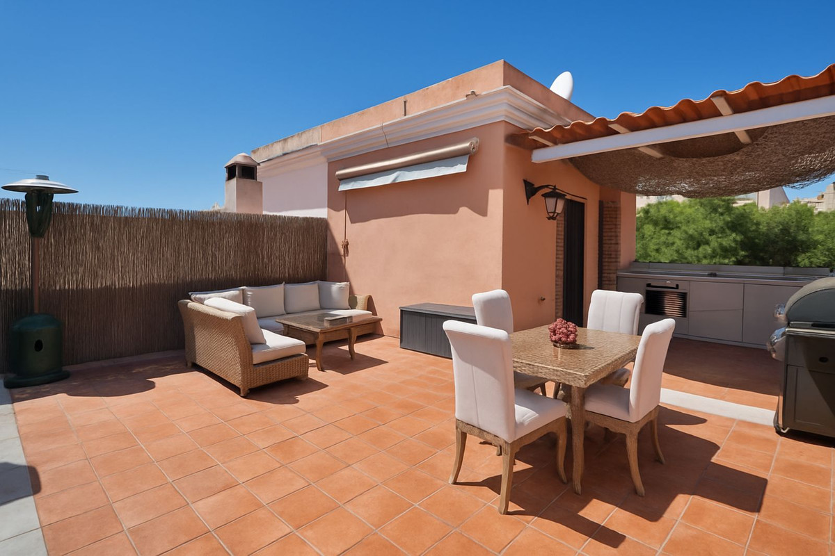 Huis te koop in El Paraiso | 4 slaapkamers H5157049