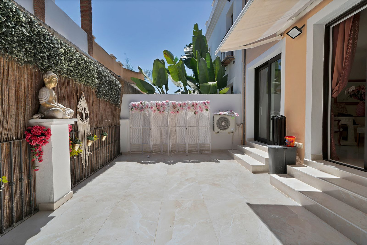 Huis te koop in El Paraiso | 4 slaapkamers H5157049