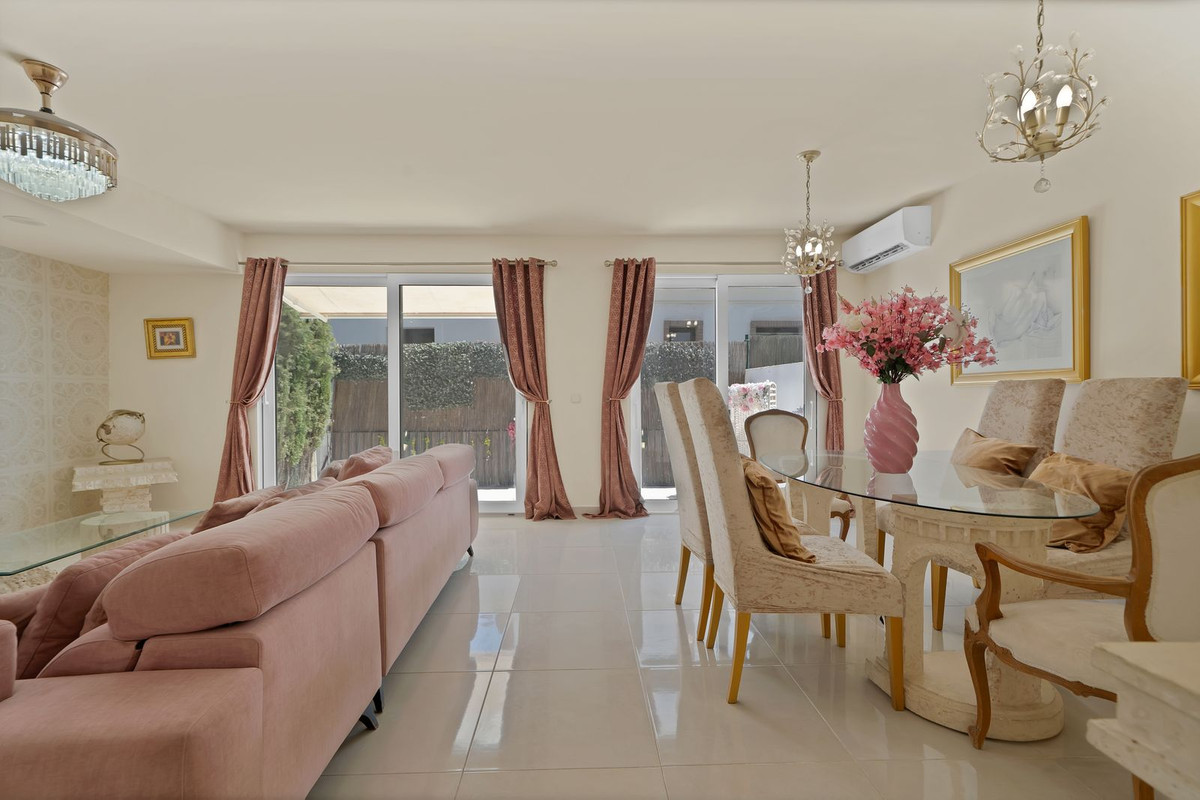 Huis te koop in El Paraiso | 4 slaapkamers H5157049