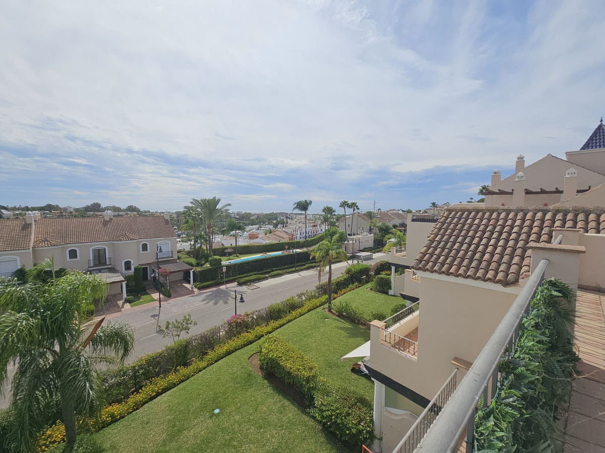 Huis te koop in El Paraiso | 4 slaapkamers H5157148