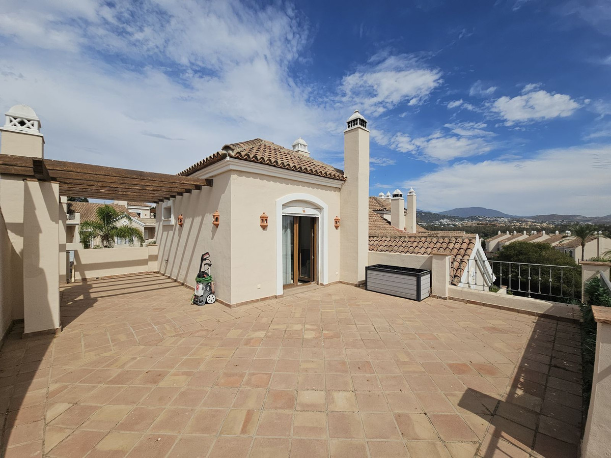 Huis te koop in El Paraiso | 4 slaapkamers H5157148