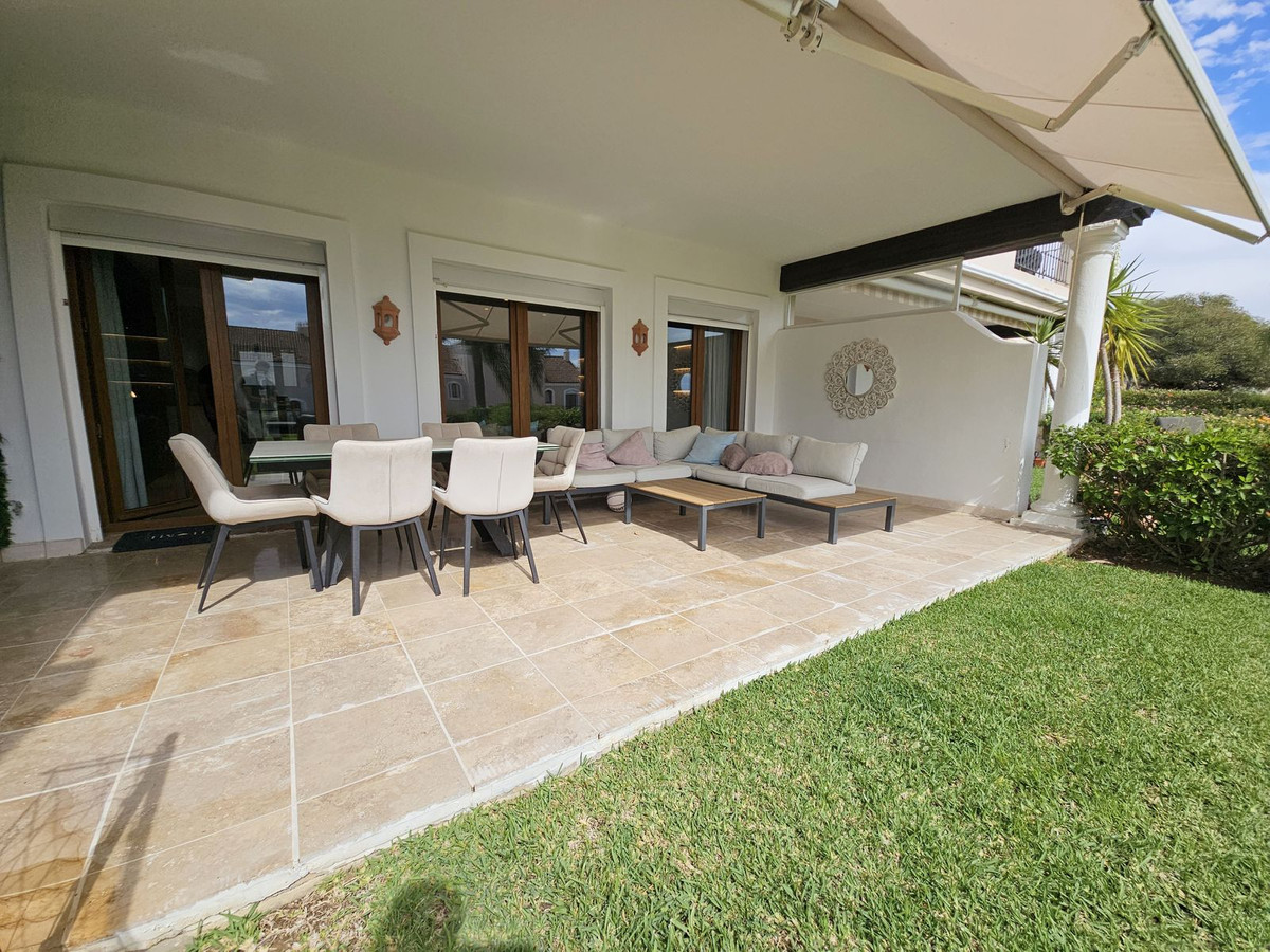 Huis te koop in El Paraiso | 4 slaapkamers H5157148