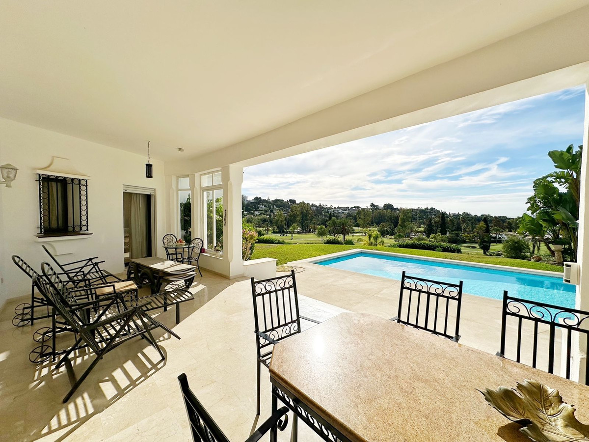 Huis te koop in El Paraiso | 4 slaapkamers H5214097