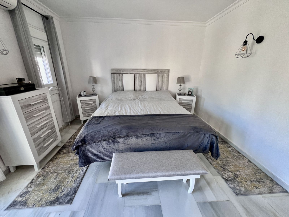 Huis te koop in El Paraiso | 3 slaapkamers H5230030