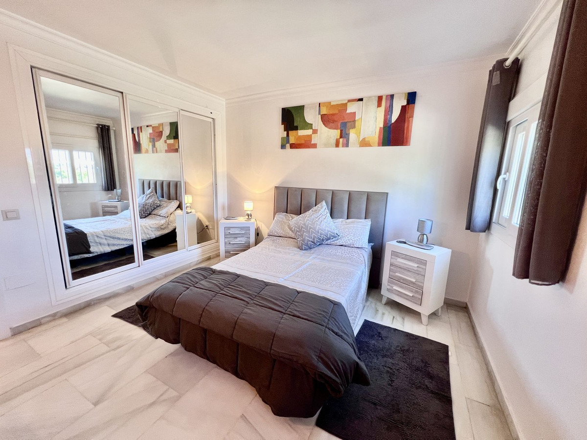 Huis te koop in El Paraiso | 3 slaapkamers H5230030