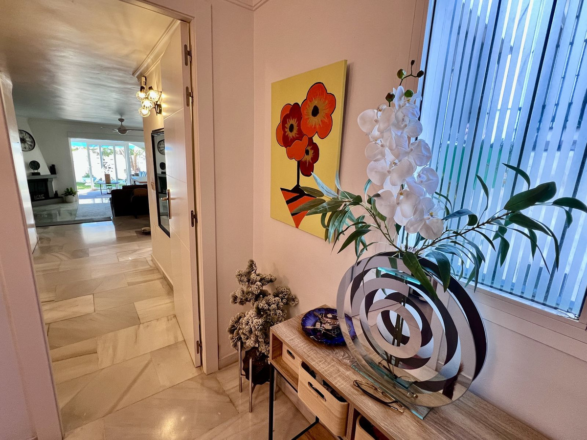 Huis te koop in El Paraiso | 3 slaapkamers H5230030