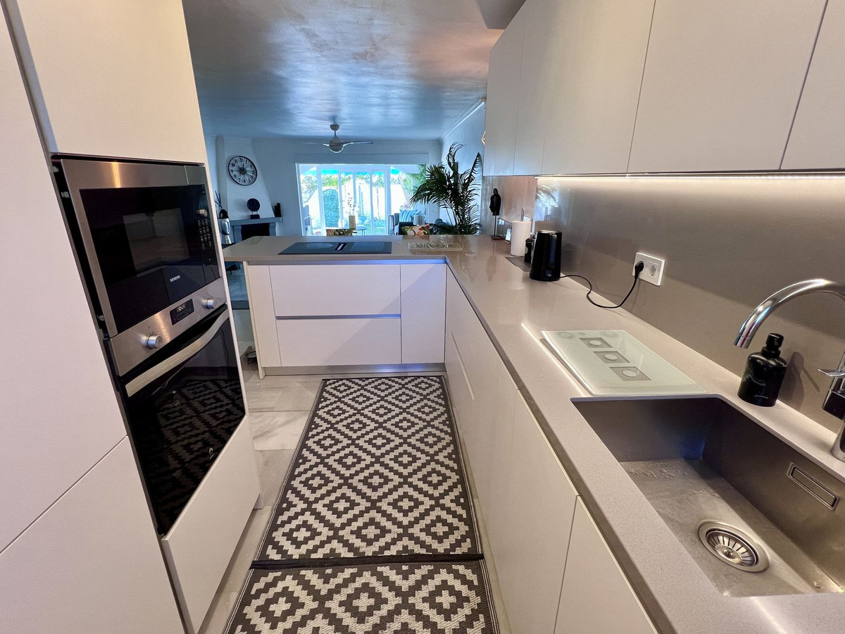 Huis te koop in El Paraiso | 3 slaapkamers H5230030