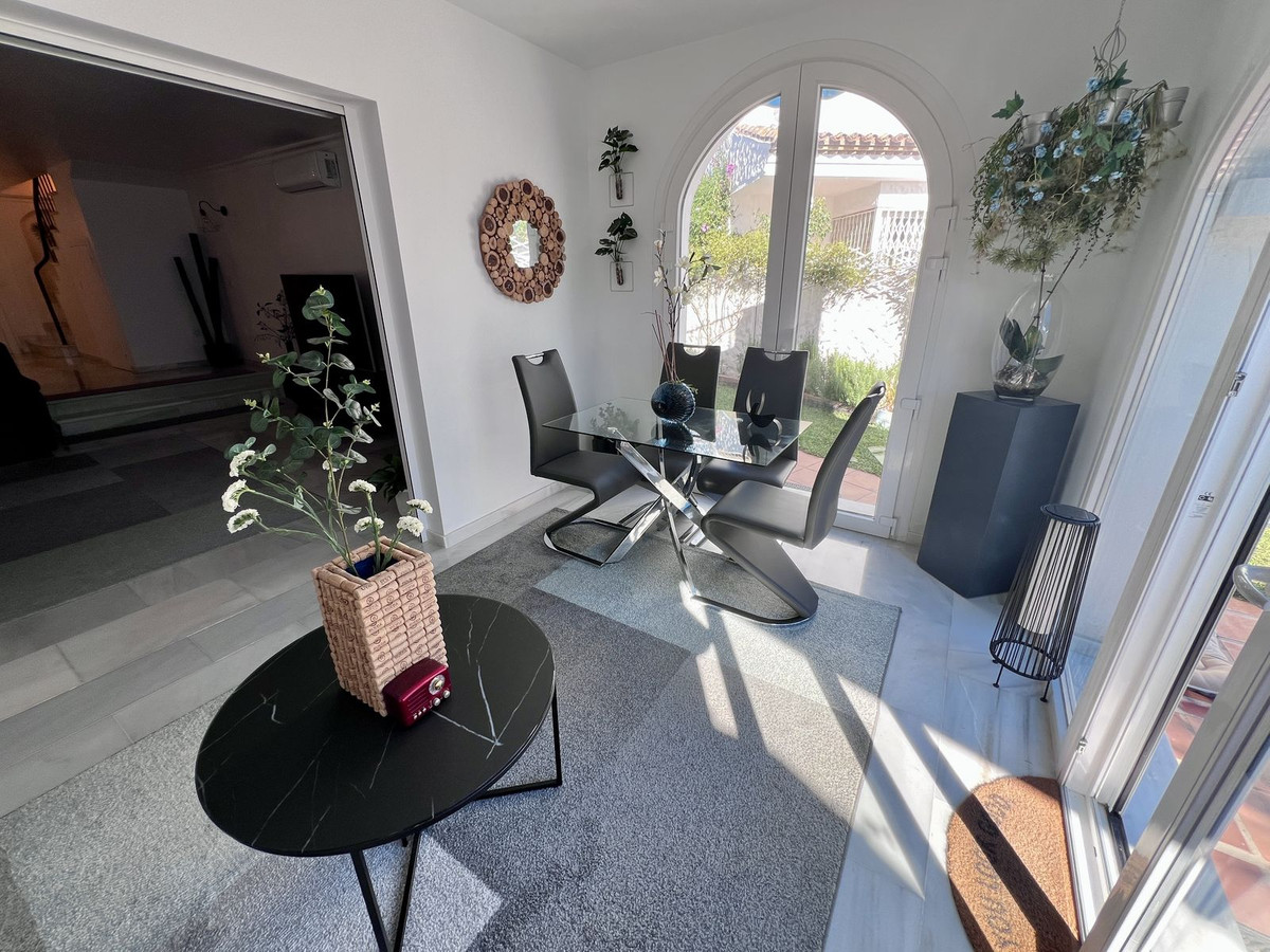 Huis te koop in El Paraiso | 3 slaapkamers H5230030