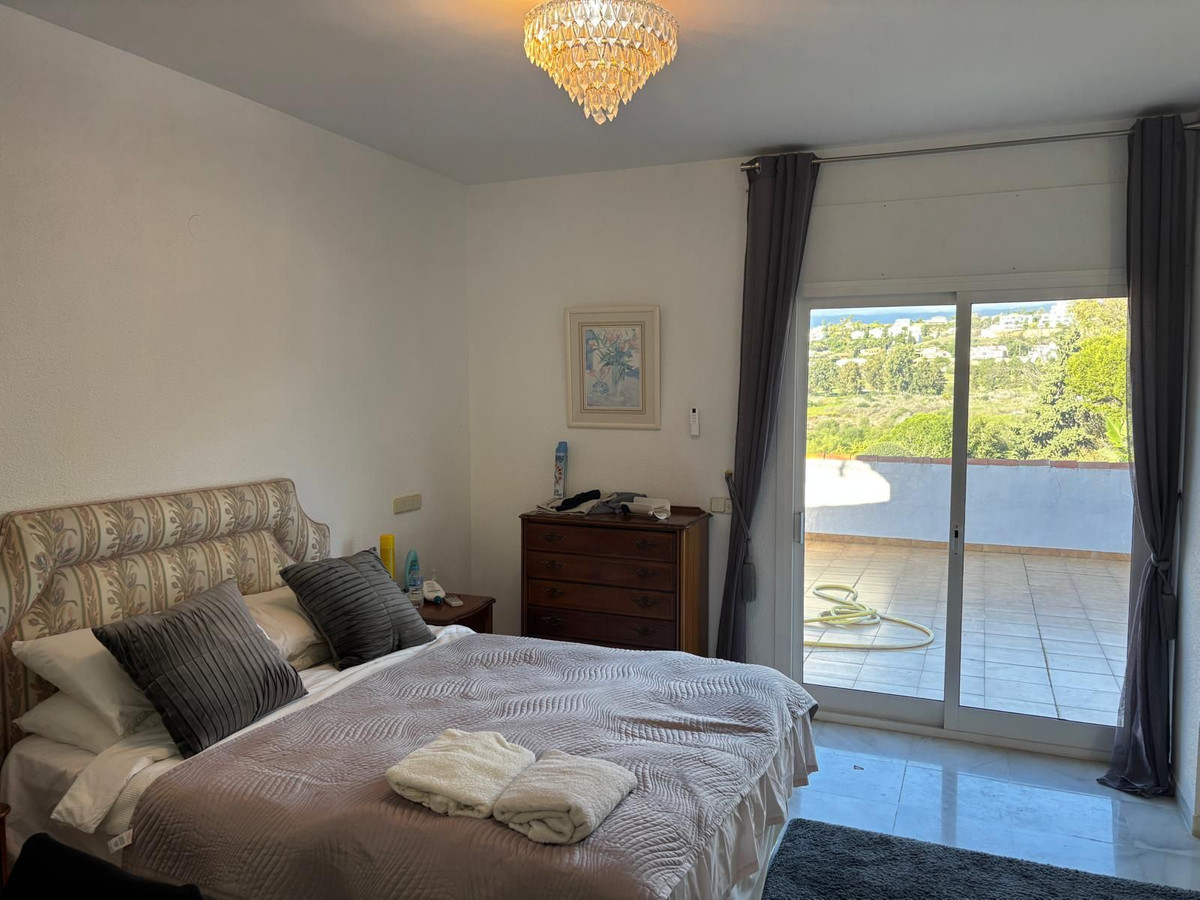 Huis te koop in El Paraiso | 4 slaapkamers H5232184