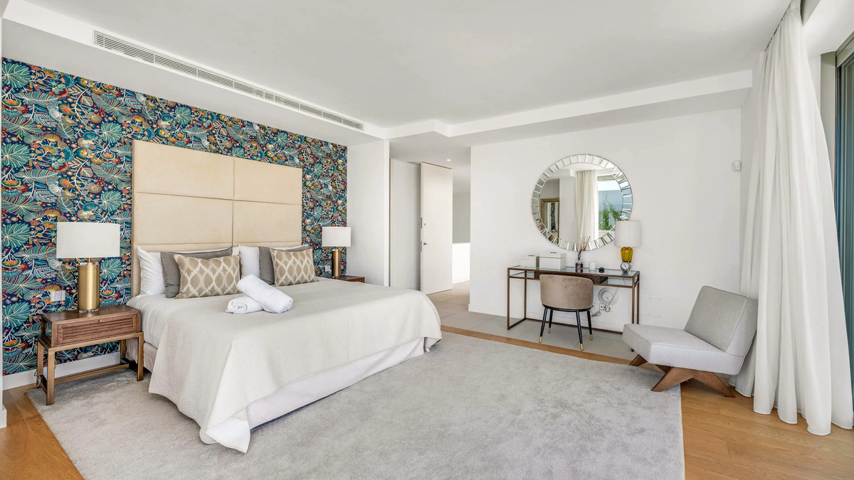 Huis te koop in El Paraiso | 5 slaapkamers H5251588