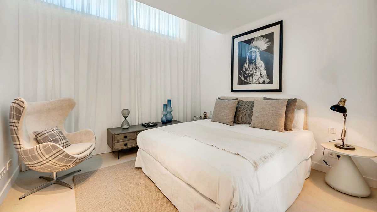 Huis te koop in El Paraiso | 5 slaapkamers H5251588