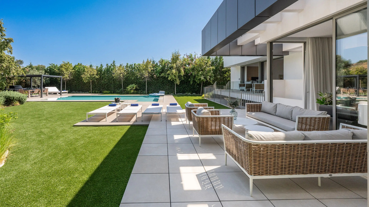 Huis te koop in El Paraiso | 5 slaapkamers H5251588