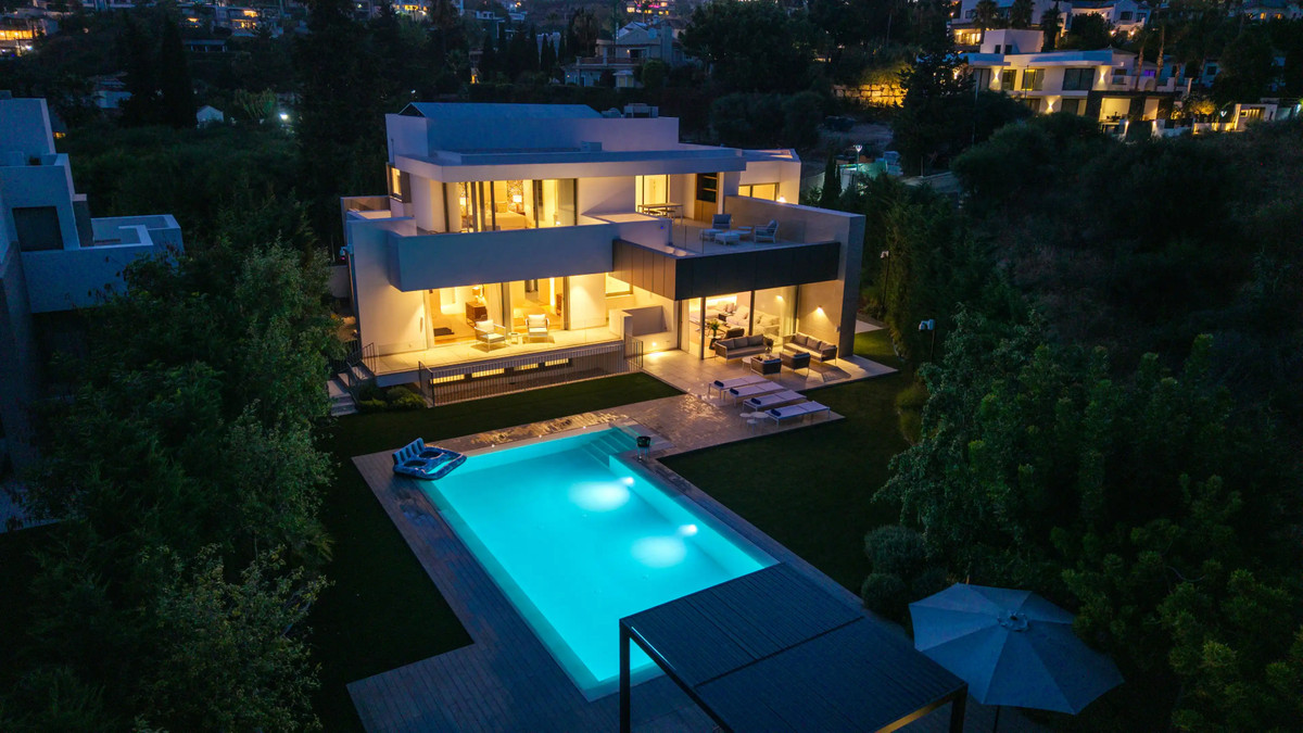 Huis te koop in El Paraiso | 5 slaapkamers H5251588