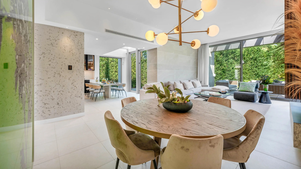 Huis te koop in El Paraiso | 5 slaapkamers H5251588