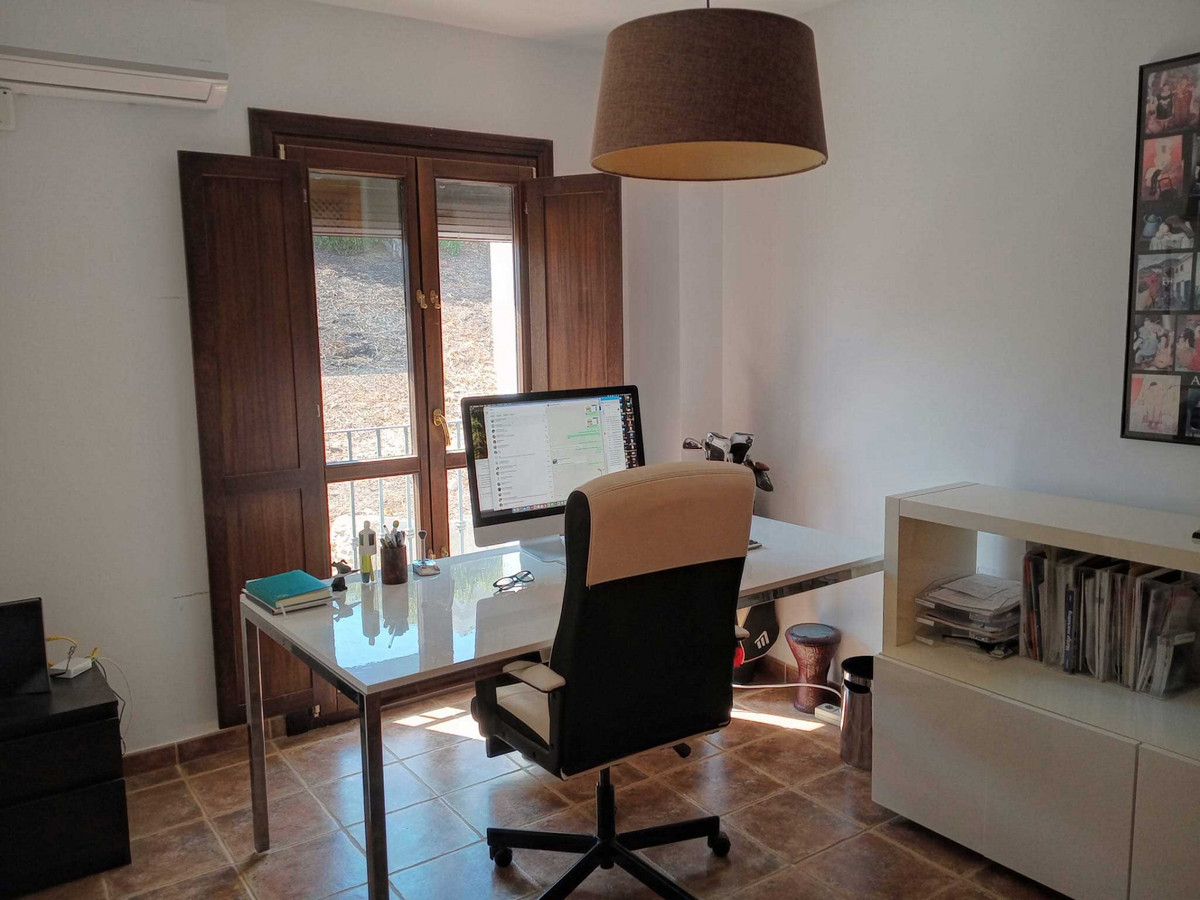 Huis te koop in El Paraiso | 3 slaapkamers H5255614