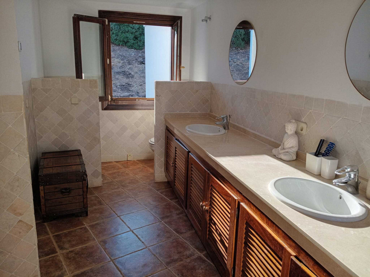 Huis te koop in El Paraiso | 3 slaapkamers H5255614