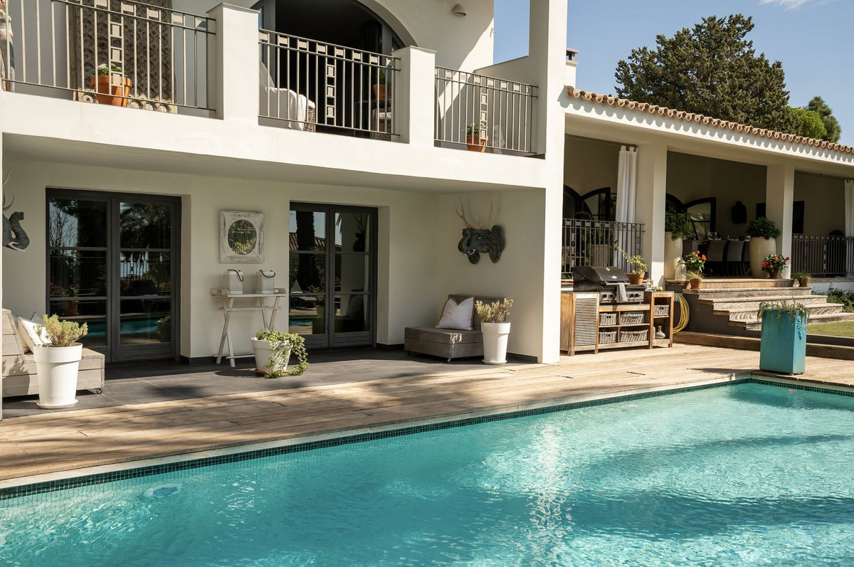 Huis te koop in El Paraiso | 5 slaapkamers H5259202