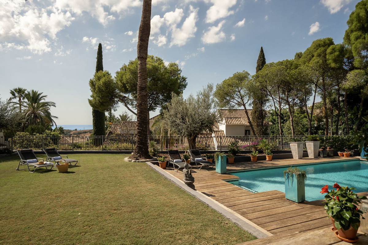 Huis te koop in El Paraiso | 5 slaapkamers H5259202