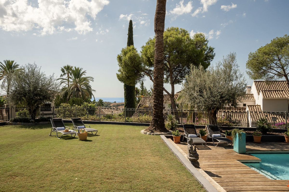 Huis te koop in El Paraiso | 5 slaapkamers H5259202