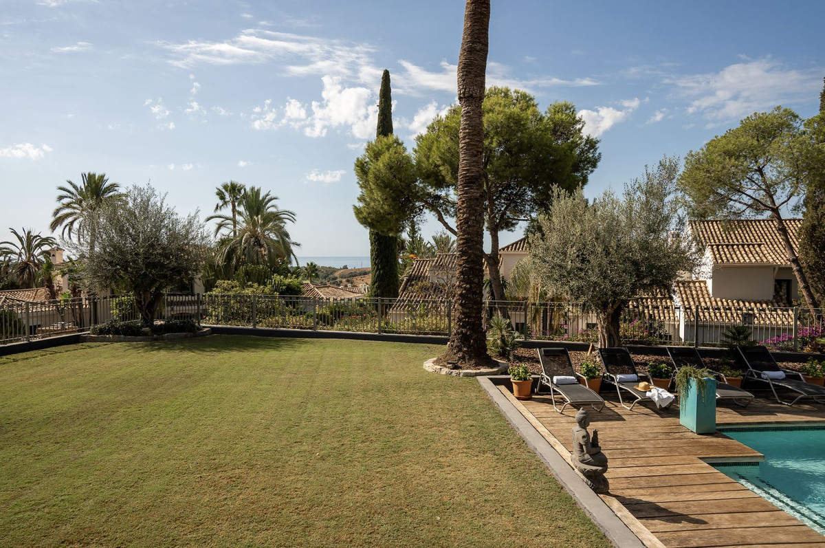 Huis te koop in El Paraiso | 5 slaapkamers H5259202