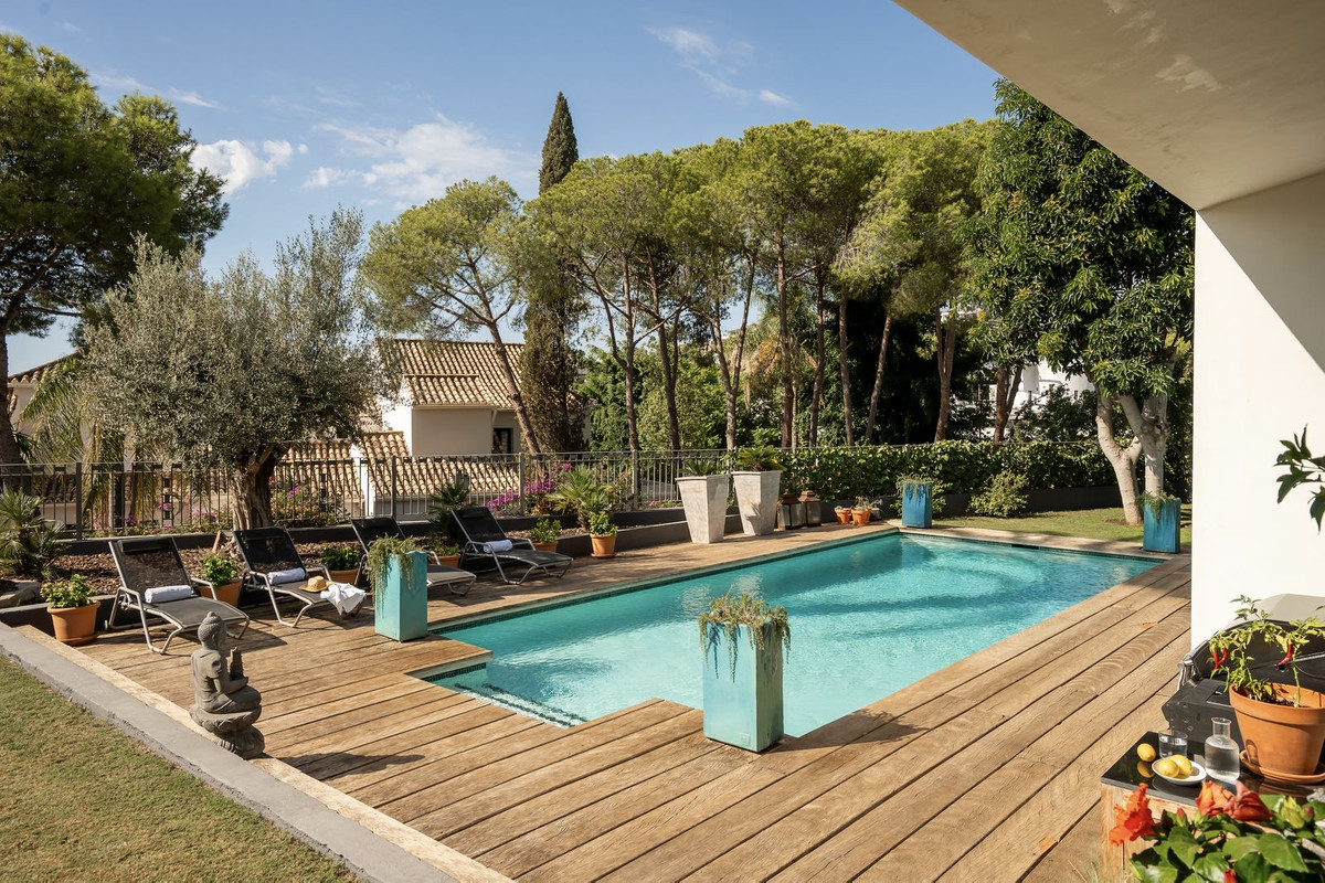 Huis te koop in El Paraiso | 5 slaapkamers H5259202