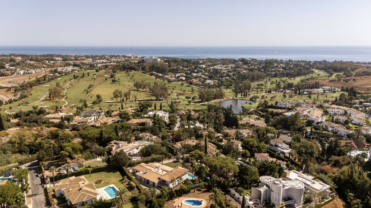 Huis te koop in El Paraiso | 5 slaapkamers H5259202