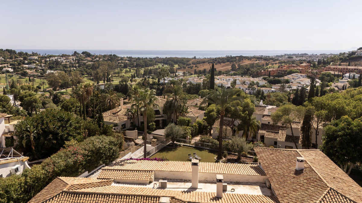 Huis te koop in El Paraiso | 5 slaapkamers H5259202