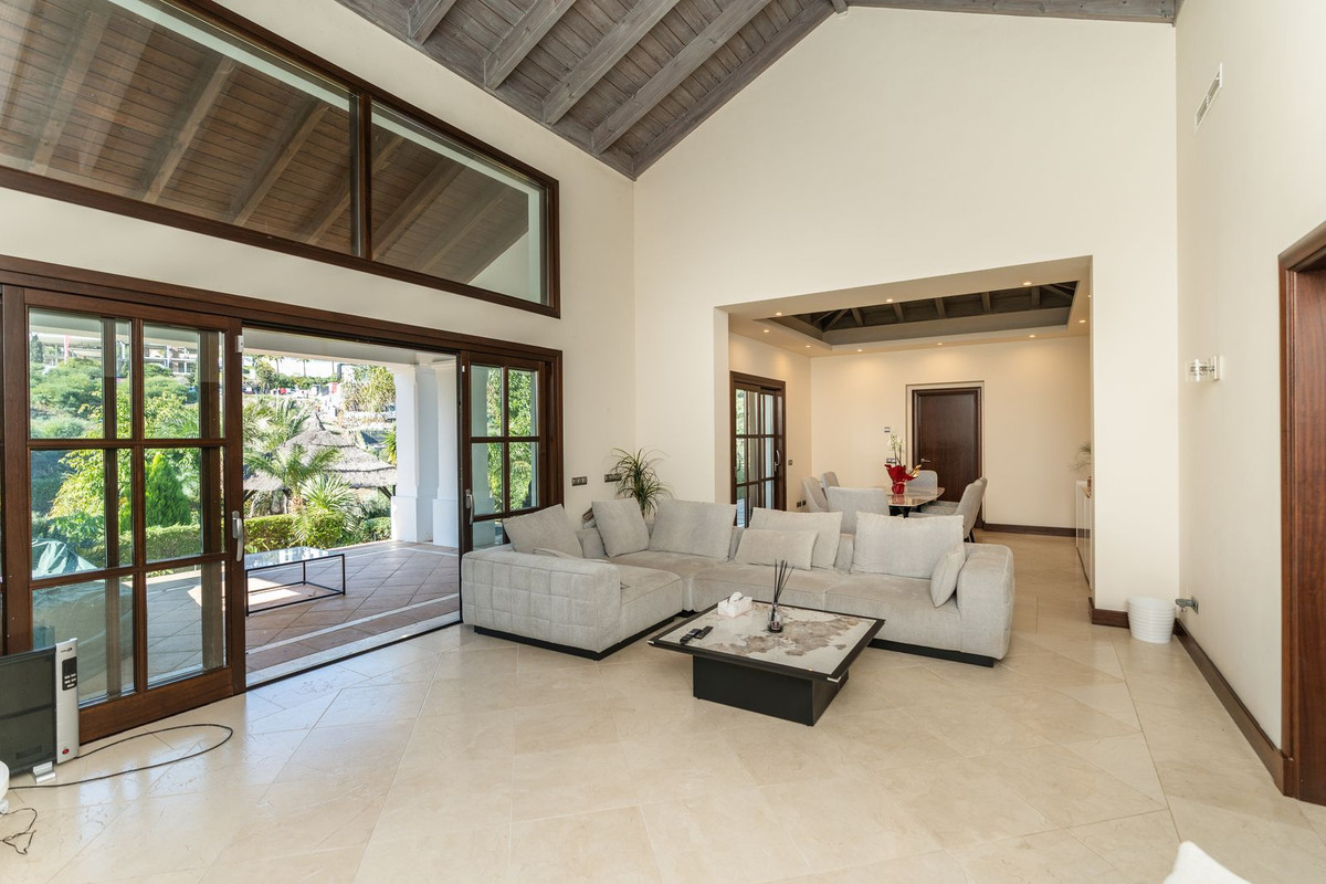 Huis te koop in El Paraiso | 4 slaapkamers H5271508