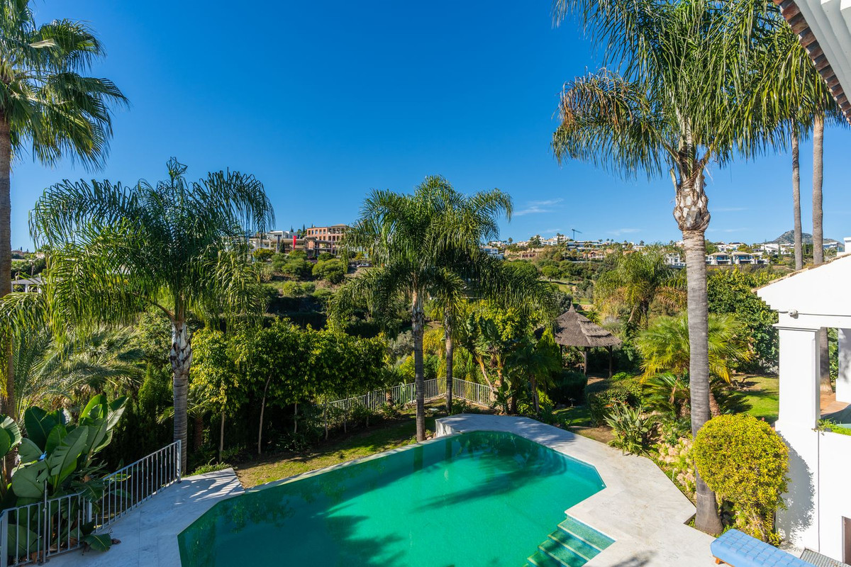 Huis te koop in El Paraiso | 4 slaapkamers H5271508