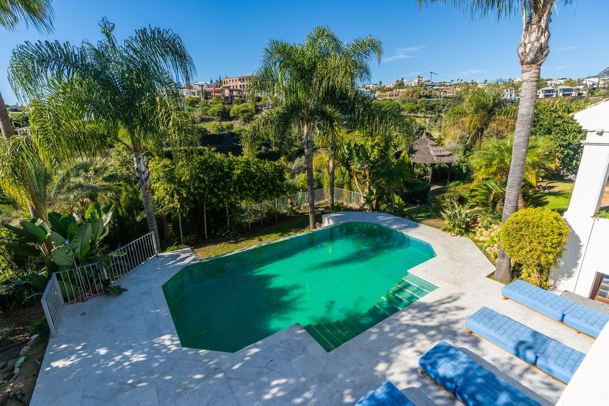 Huis te koop in El Paraiso | 4 slaapkamers H5271508