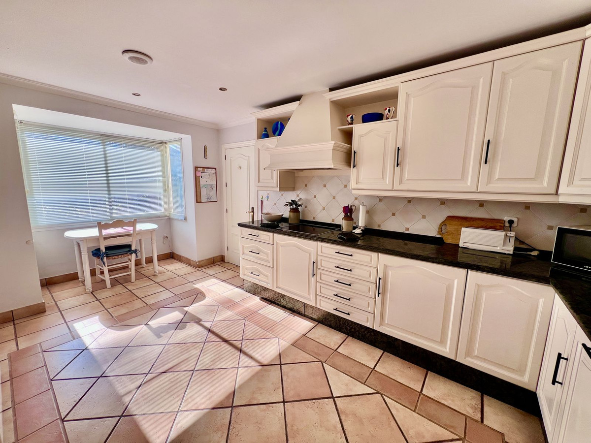 Huis te koop in El Paraiso | 3 slaapkamers H5295265