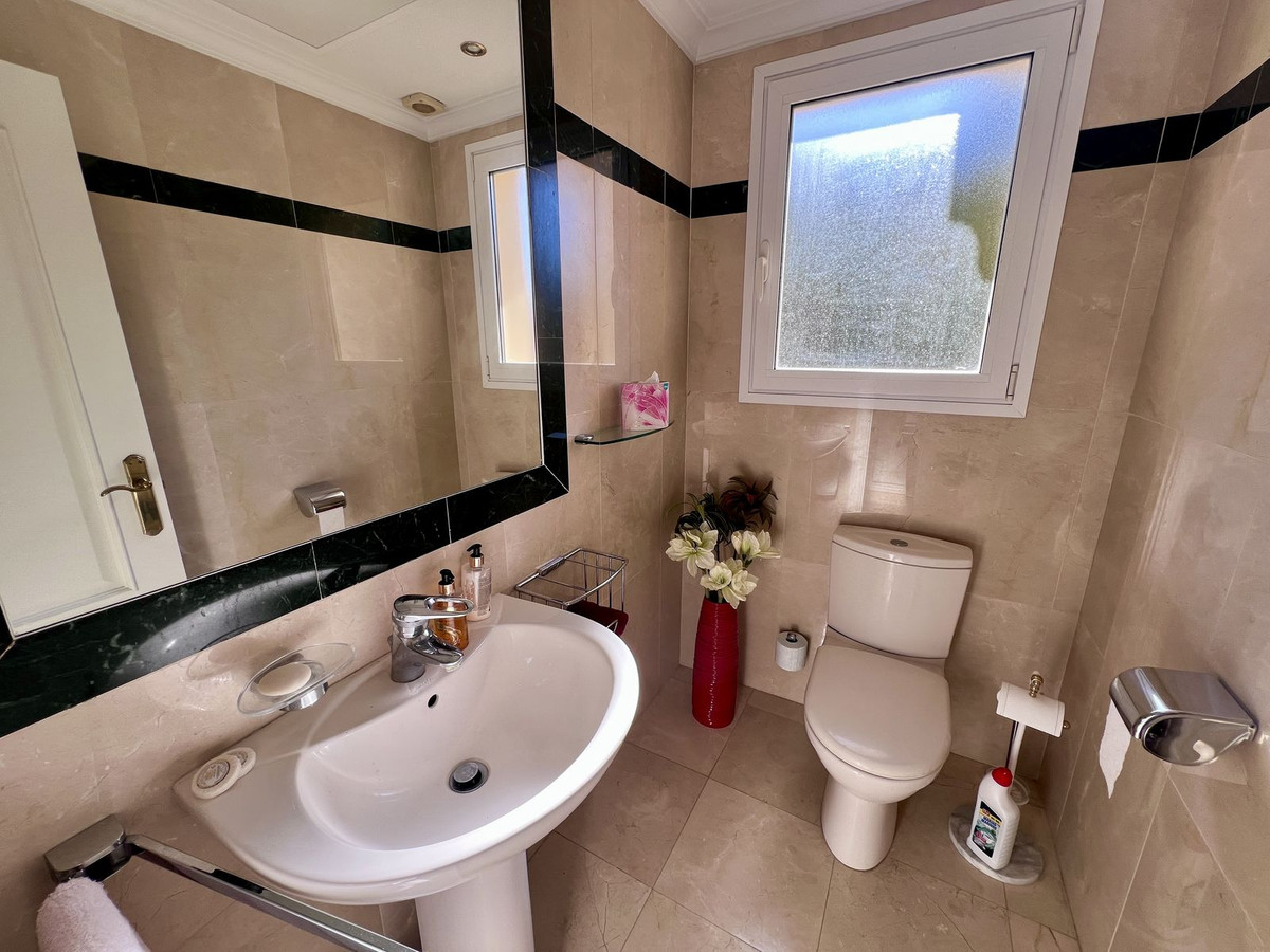 Huis te koop in El Paraiso | 3 slaapkamers H5295265