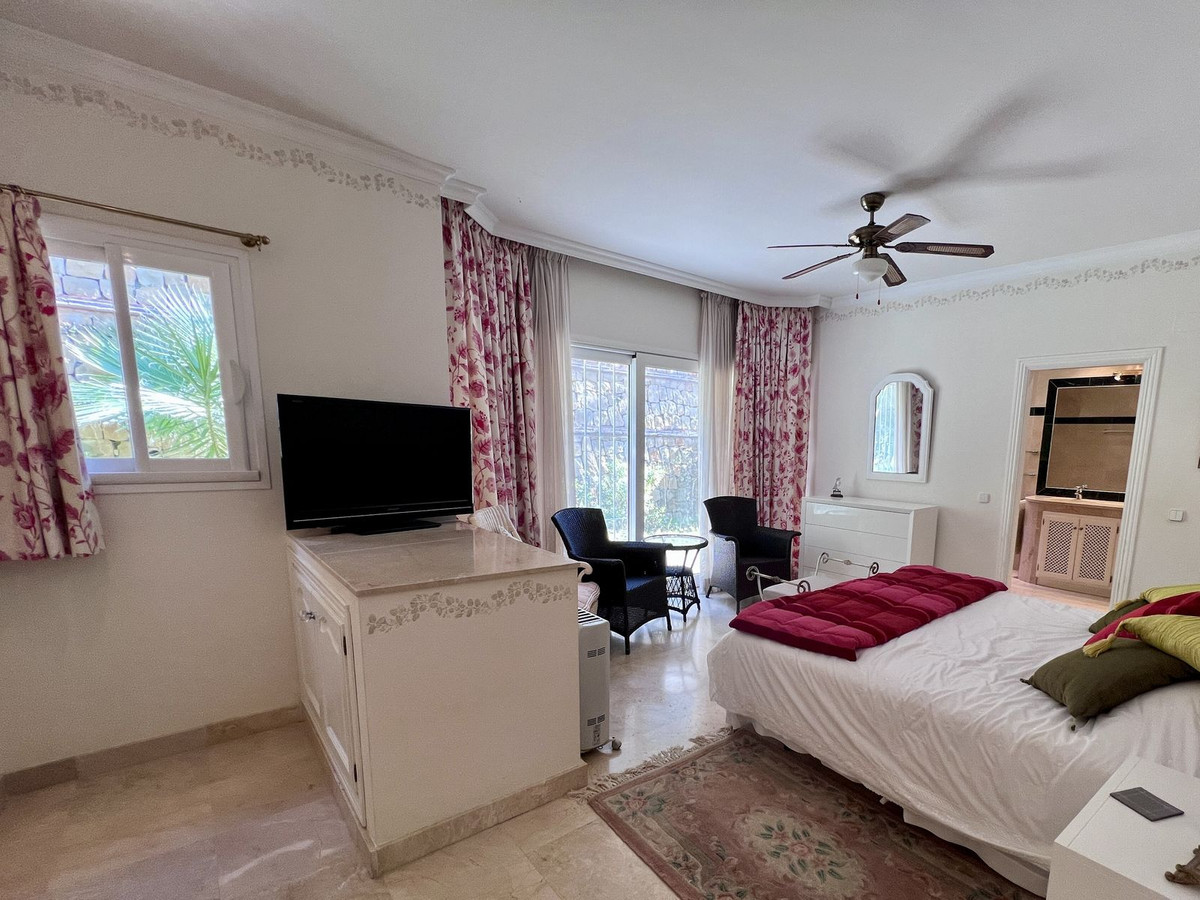 Huis te koop in El Paraiso | 3 slaapkamers H5295265