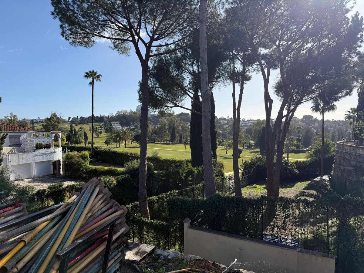 Huis te koop in El Paraiso | 5 slaapkamers H5295739