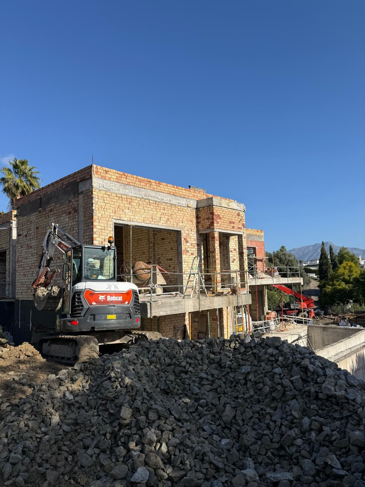 Huis te koop in El Paraiso | 5 slaapkamers H5295739