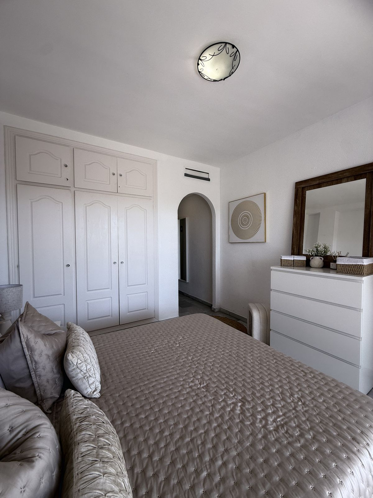 Appartement te koop in El Paraiso | 2 slaapkamers H5330572