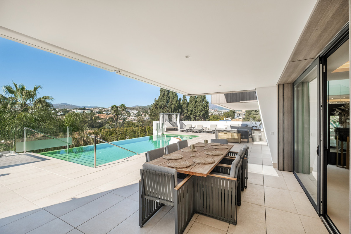 Huis te koop in El Paraiso | 6 slaapkamers H5330770