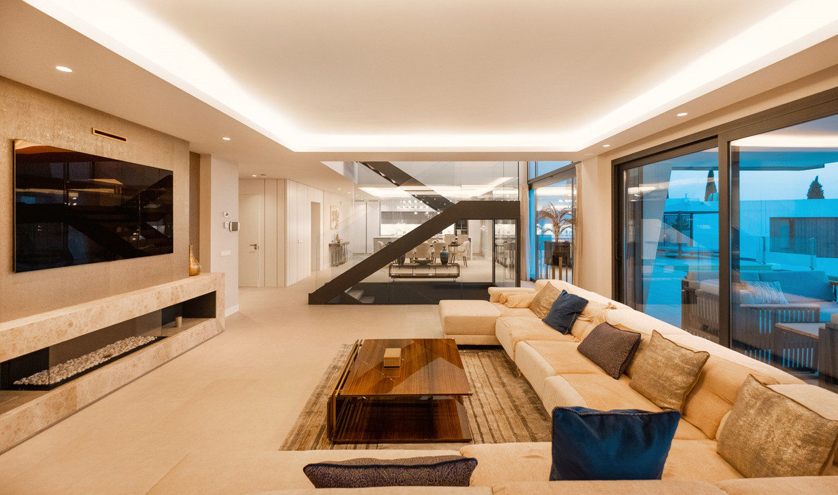 Huis te koop in El Paraiso | 6 slaapkamers H5330770