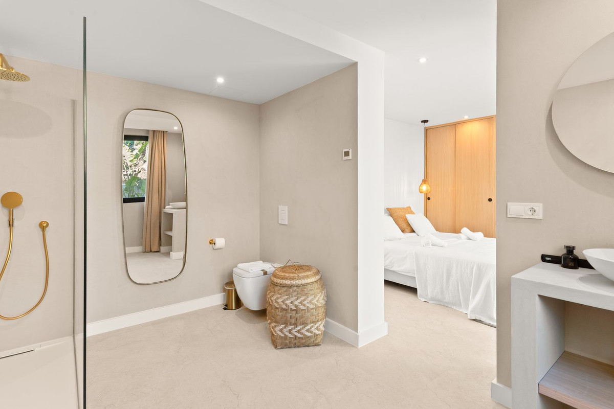 Huis te koop in El Paraiso | 4 slaapkamers H5351365