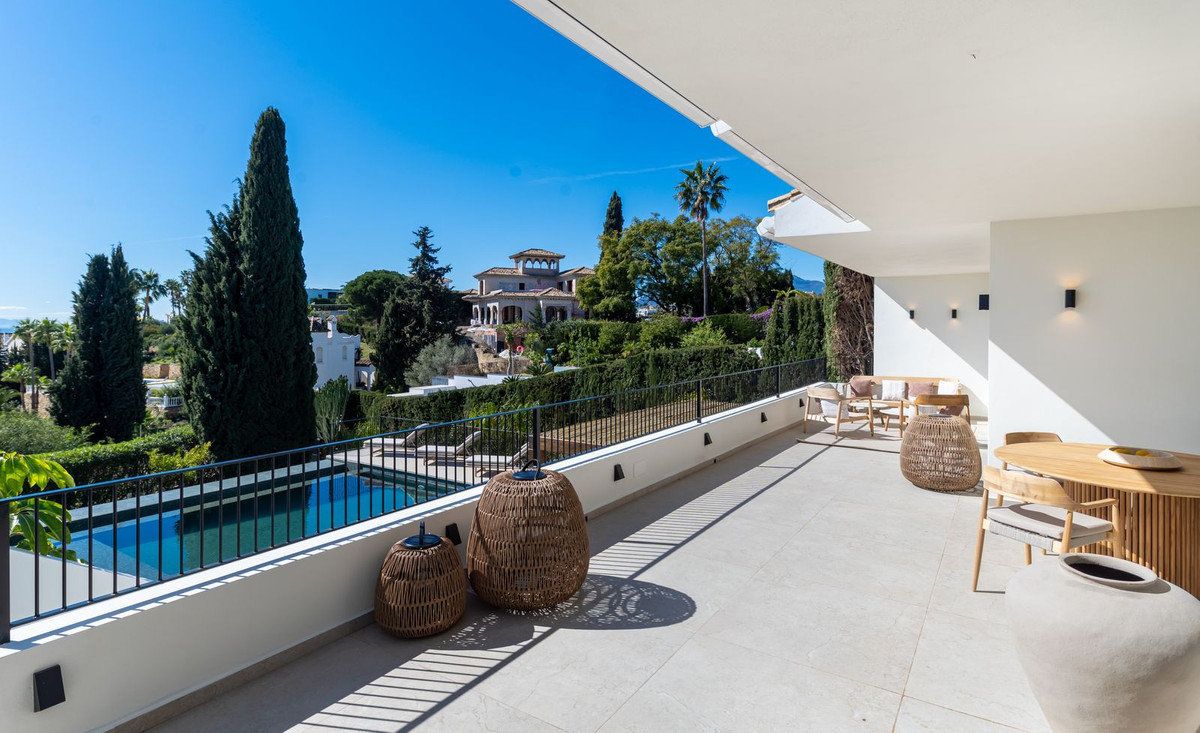 Huis te koop in El Paraiso | 4 slaapkamers H5351365