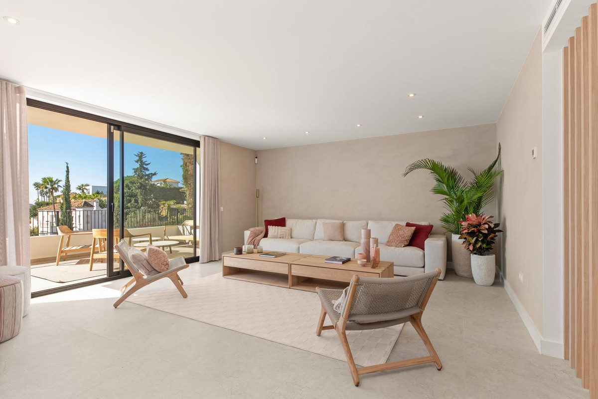 Huis te koop in El Paraiso | 4 slaapkamers H5351365