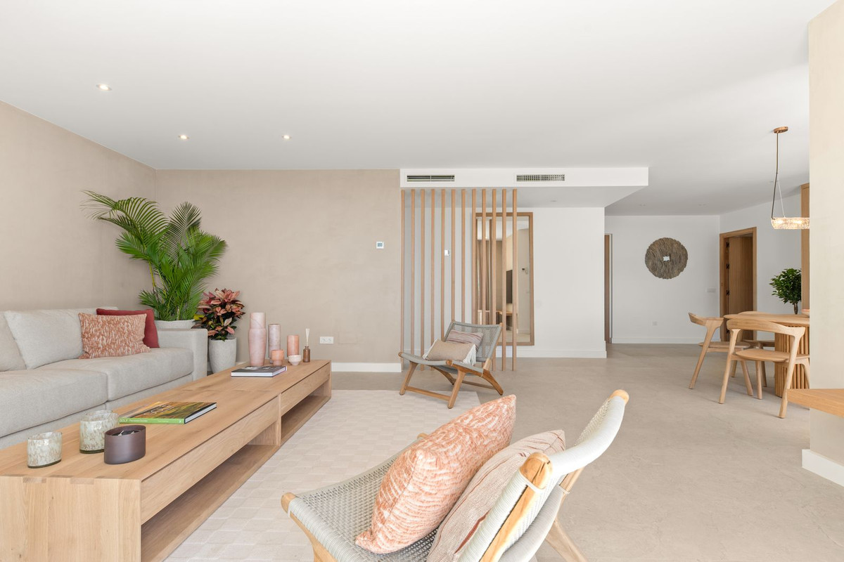 Huis te koop in El Paraiso | 4 slaapkamers H5351365