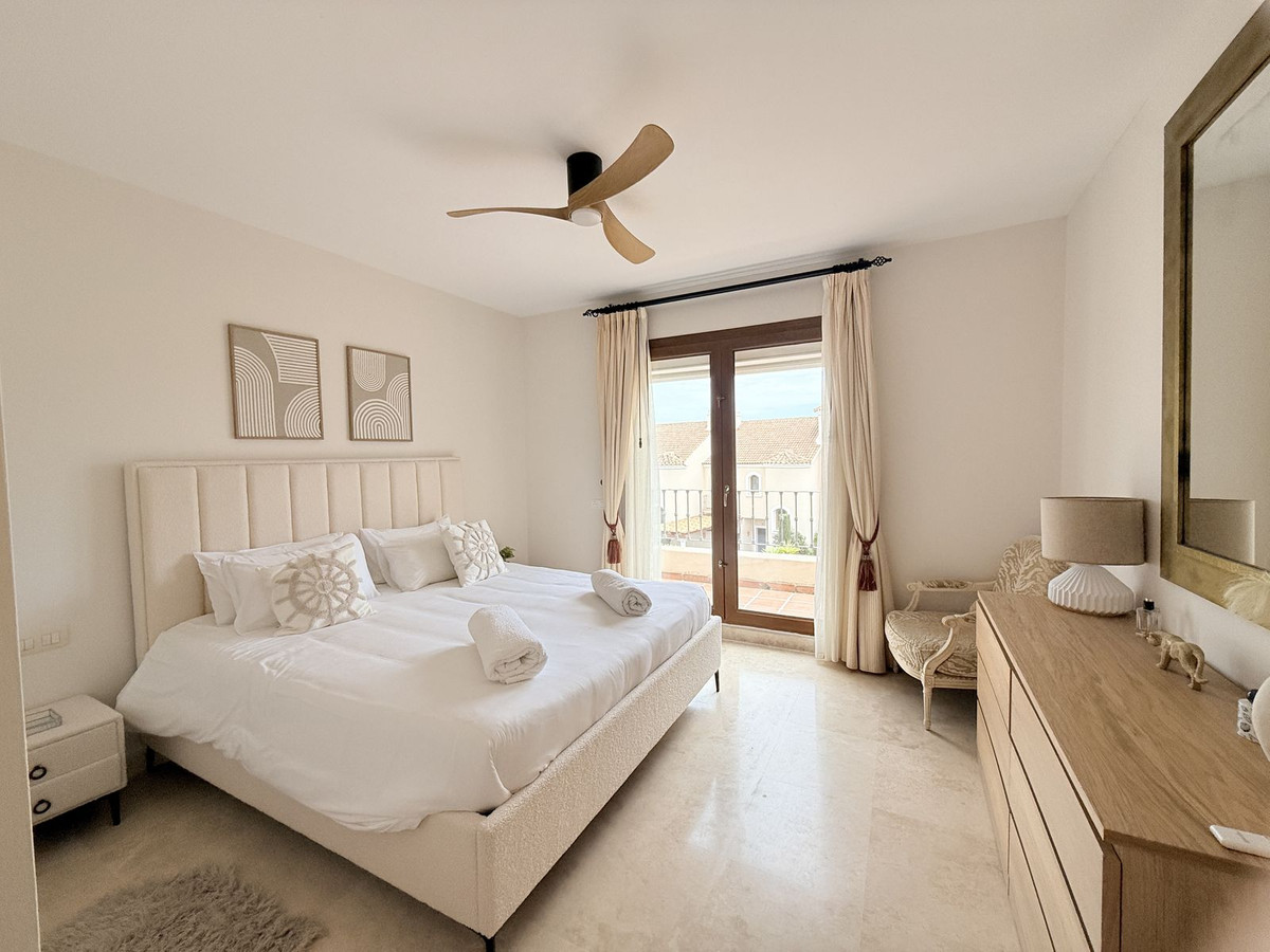 Huis te koop in El Paraiso | 4 slaapkamers H5354884