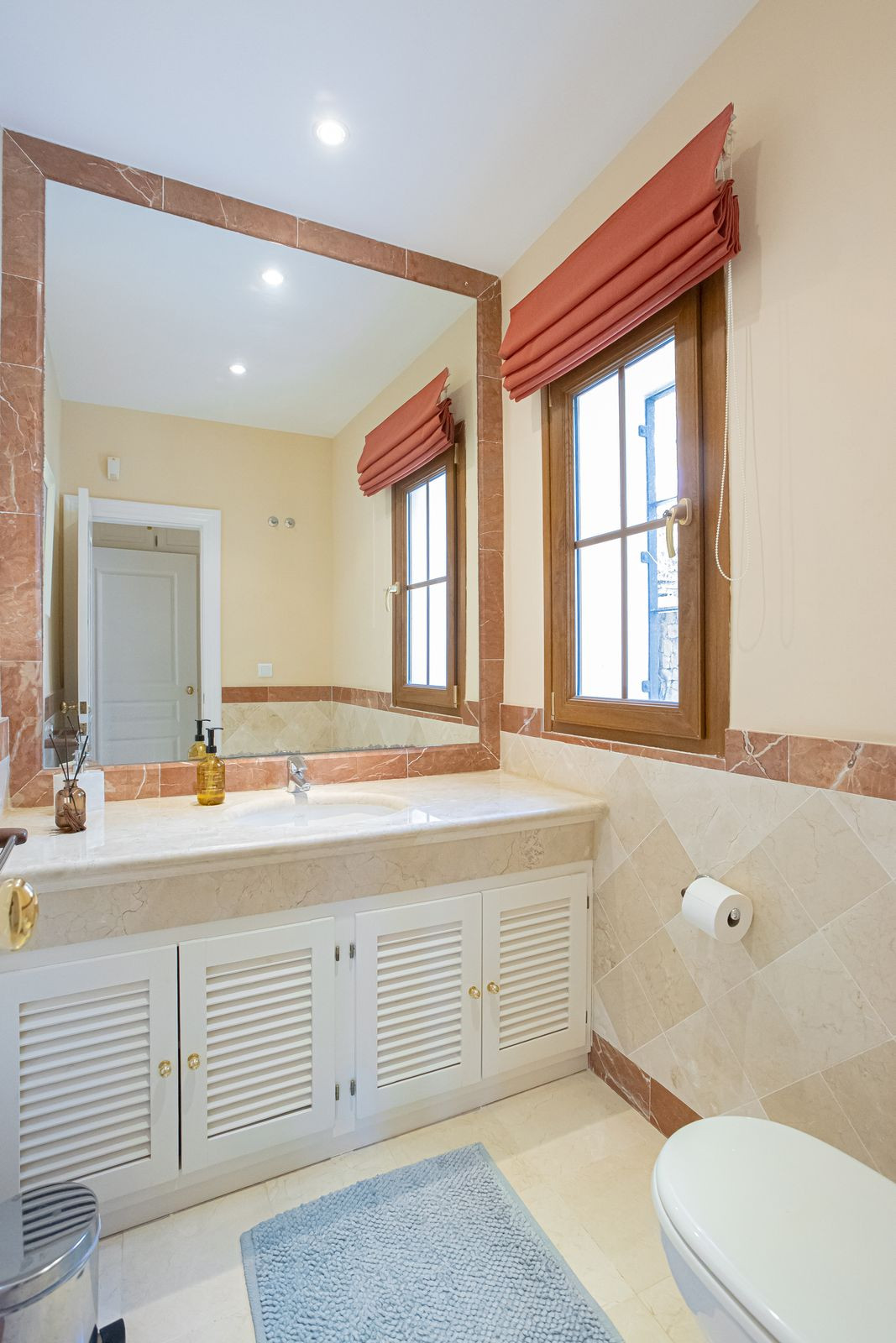 Huis te koop in El Paraiso | 5 slaapkamers H5358286