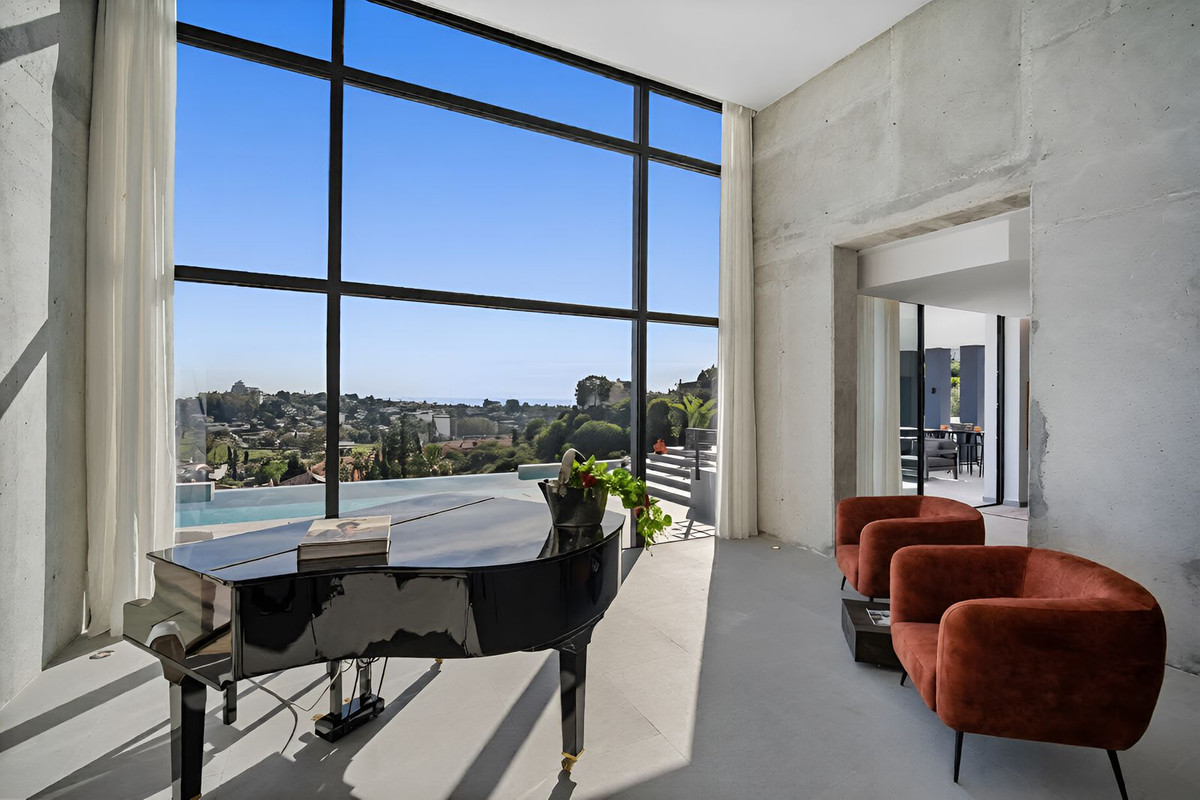 Property main view 16